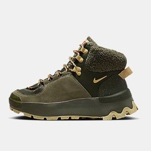 NIKE CITY CLASSIC PREMIUM, size 7.5, NWT & Box!